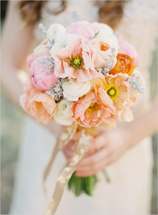 Elegant hand-tied wedding bouquet