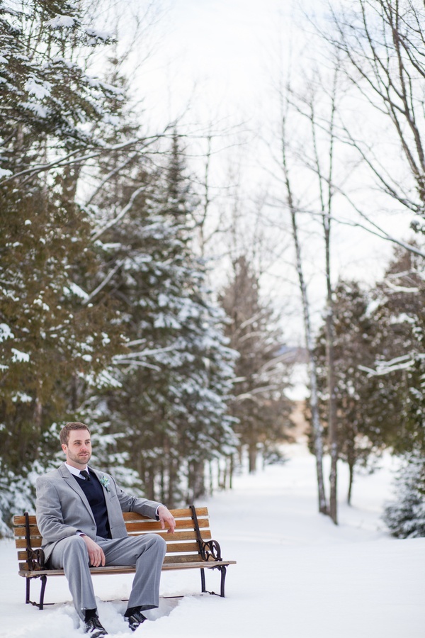 Winter wedding photography idea