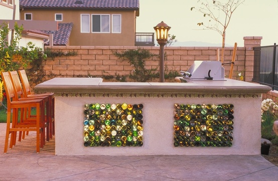 Wrapped bottle vase cluster