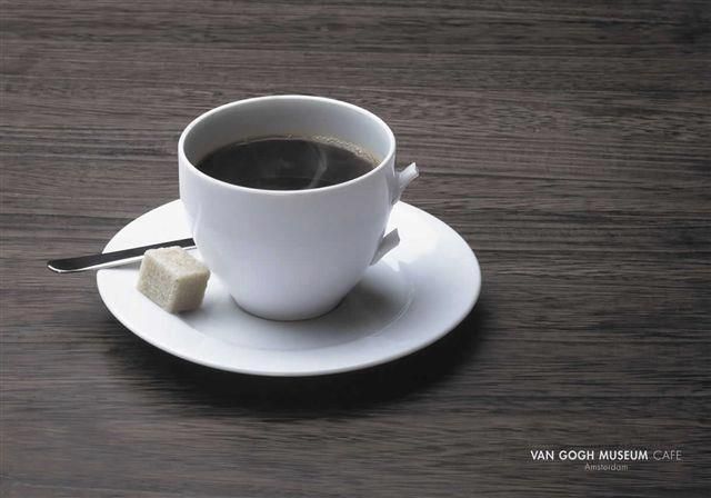 Van Gogh Museum Cafe broken-handle coffee cup ad