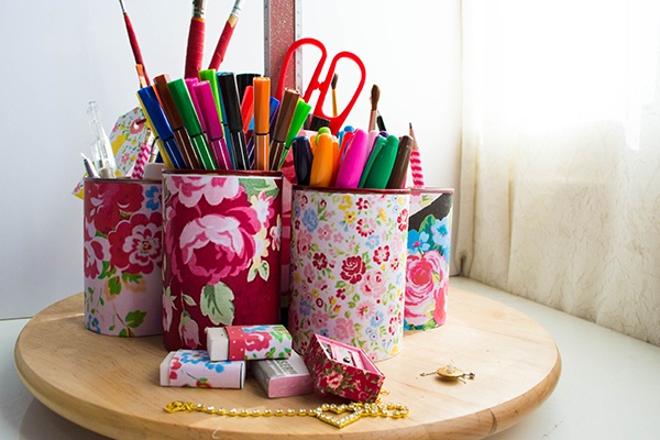 Floral paper tin can art caddy