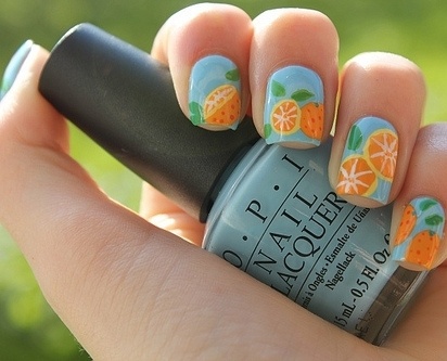 Citrus-coloured summer nail art