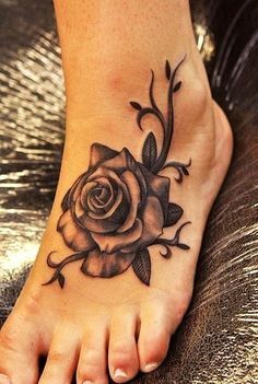 Compact rose tattoo design
