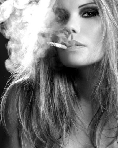 ladies-with-cigarettes14 Ladies With Cigarettes