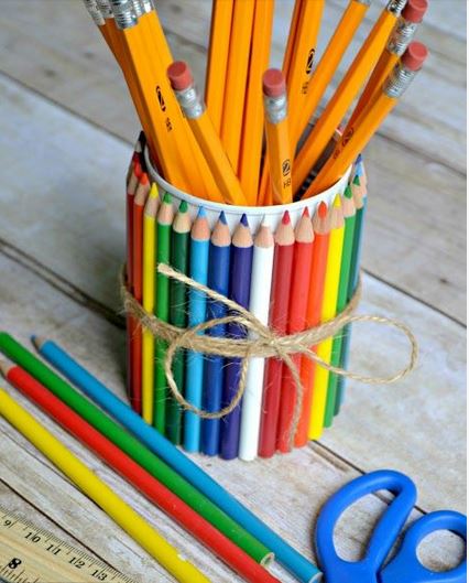 Pencil-wrapped tin can pencil holder