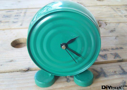 Teal tin can desk clock