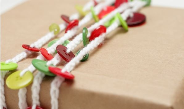 button garland