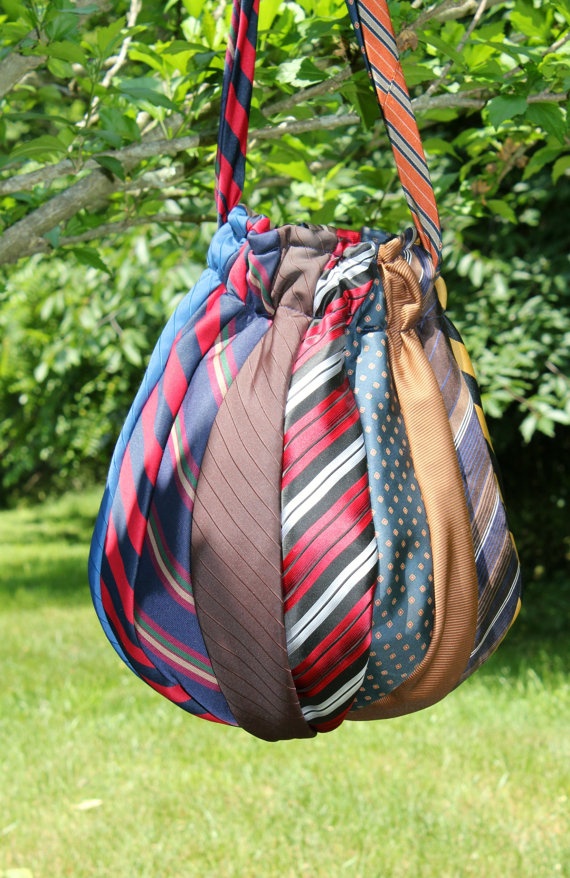 Bracelet craft from neck ties