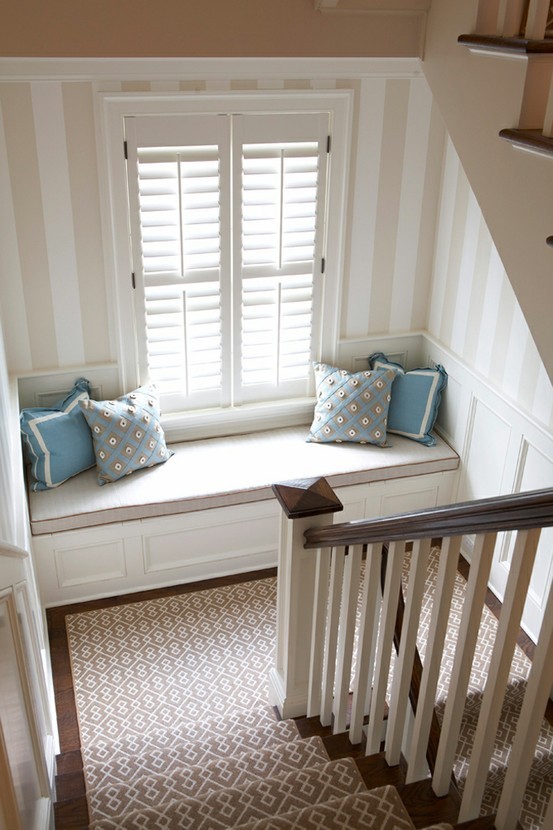 Dramatic tall window seat inspiration