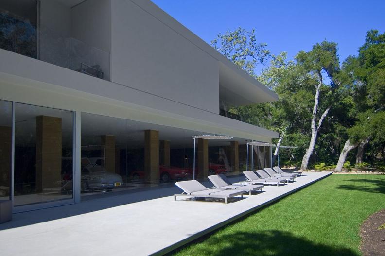 Glass Pavilion gallery and collection space