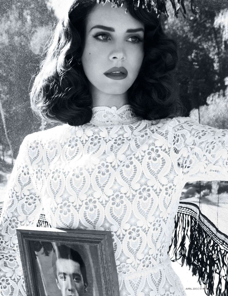 lana-del-rey-2013-april04