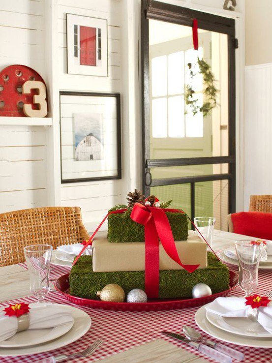 Holiday mantel and greenery styling