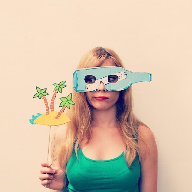 Message in a bottle cardboard mask with island prop
