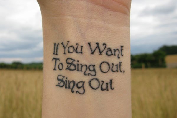 tattoo-saying-women18