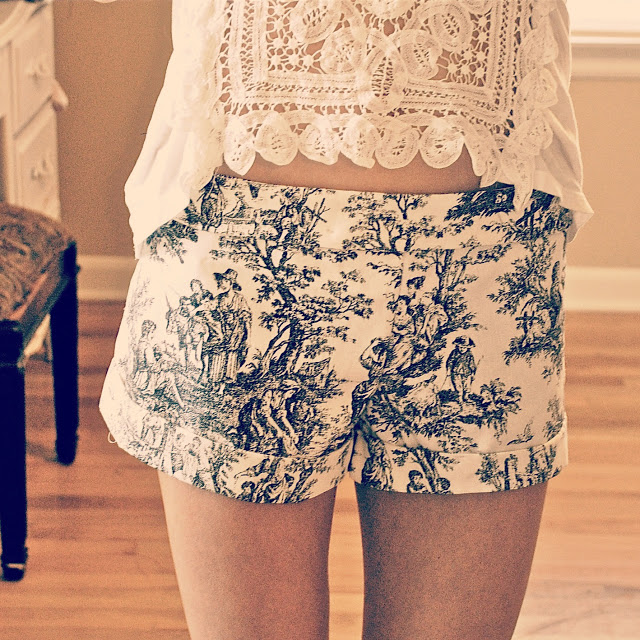DIY printed victorian-inspired shorts
