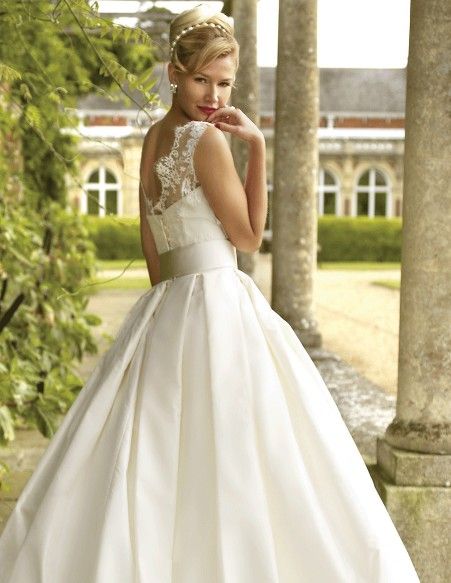 Vintage wedding gown inspiration