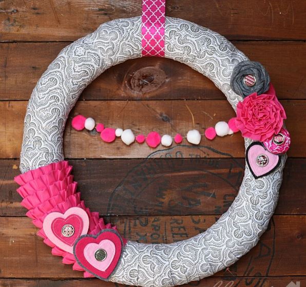 Valentine wreath DIY