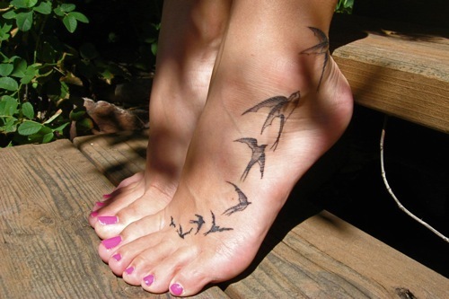 Matching feet tattoo set
