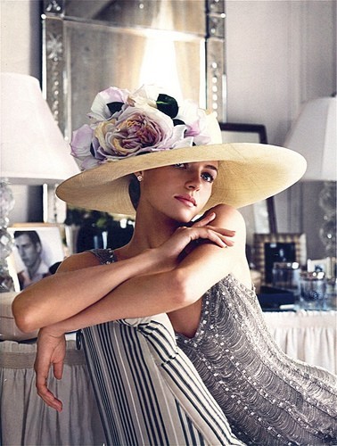 hats-hats-hats07 Elegant hat portrait style