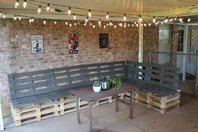 DIY pallet outdoor patio furniture