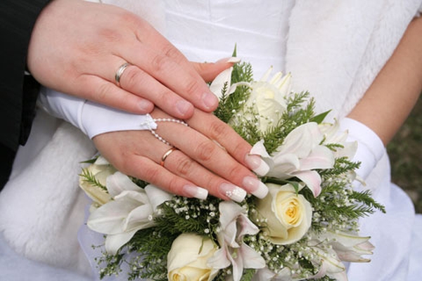 Elegant bridal manicure example