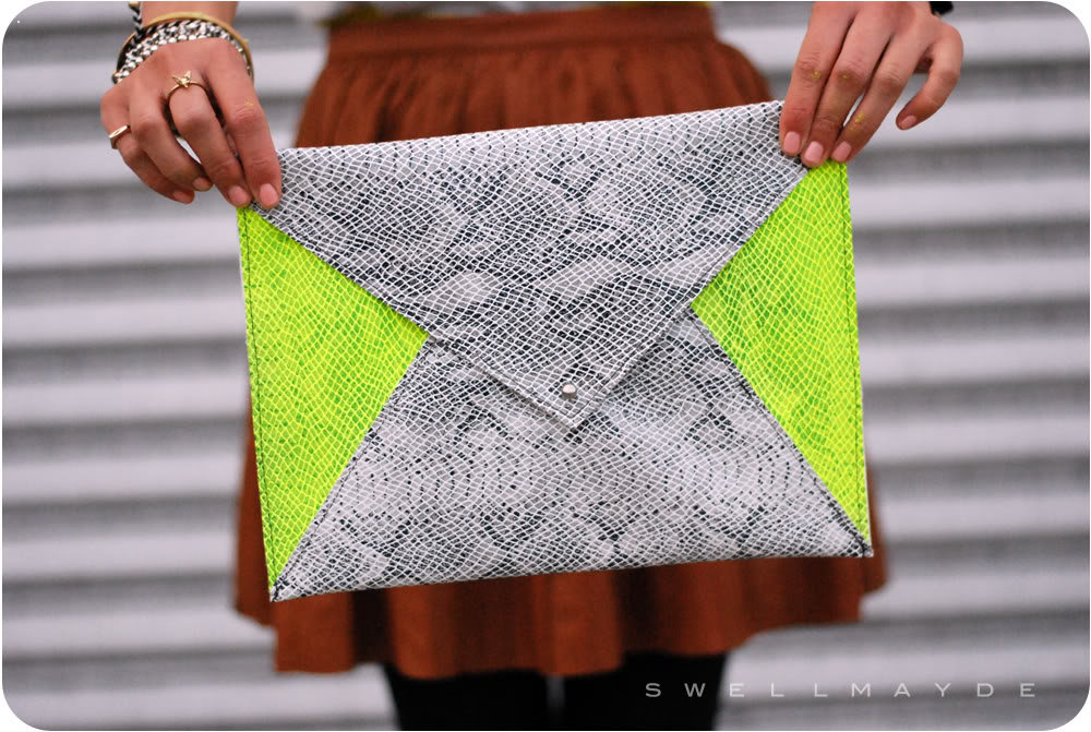 Envelope-style clutch tablet case