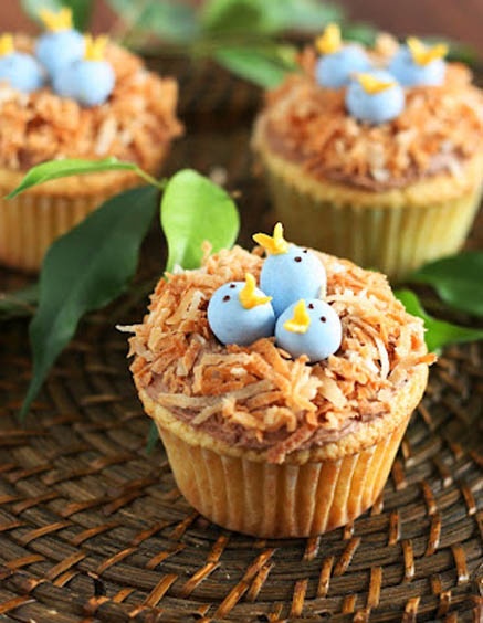 Spring Easter cupcake design