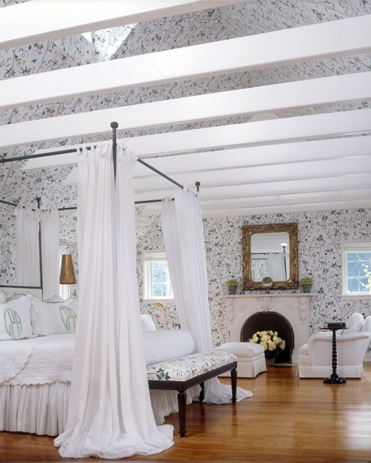 Canopy bed styling idea