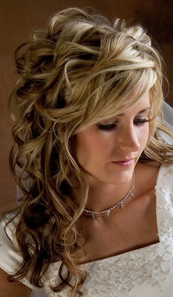 Everyday curly hairstyle
