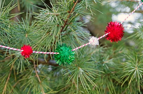 festive mixed garland