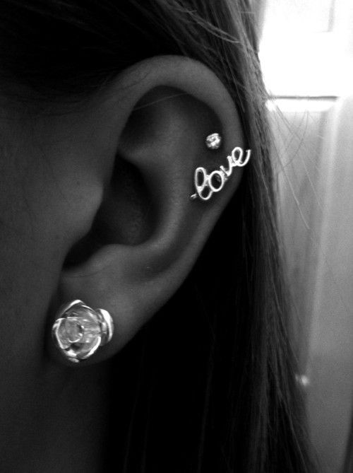 rose lobe stud with love script helix