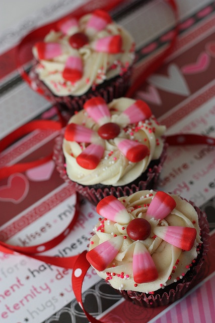 valentines-cupcakes11