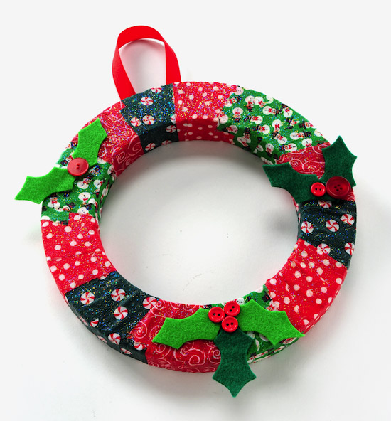 Kids craft Christmas wreath