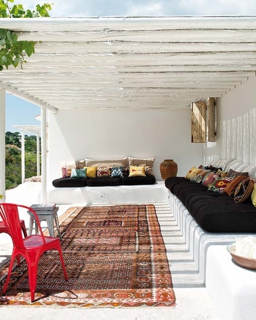Tall-backed outdoor bench