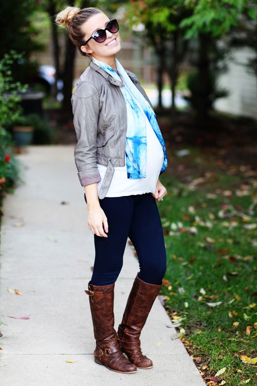 Winter maternity outfit with coat