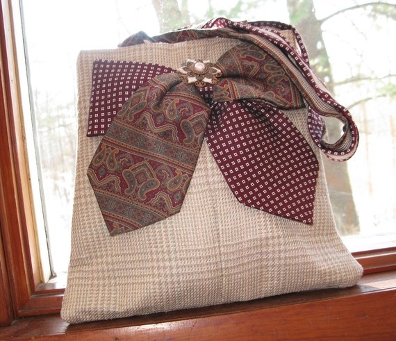 Neck tie wristlet craft