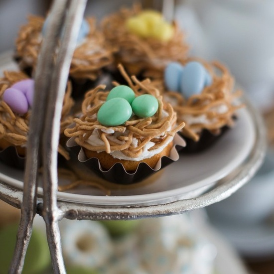 Chick Easter cupcake decoration