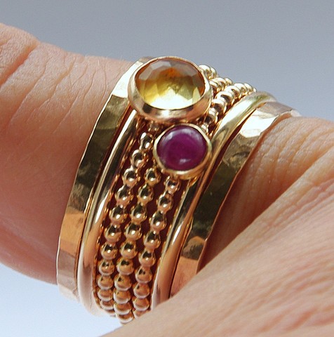 be-jeweled12 Detailed jewelry close-up