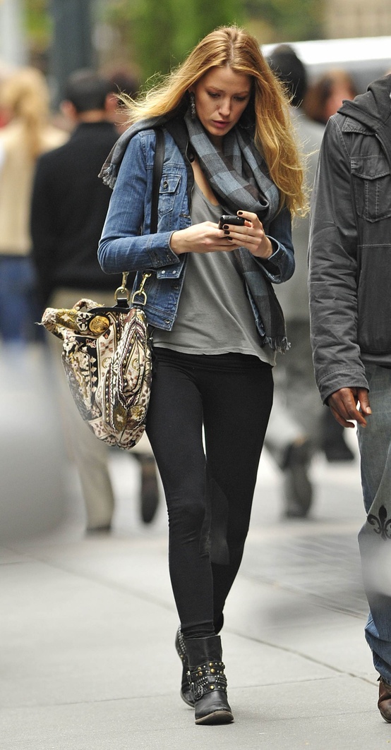 Blake Lively street style look