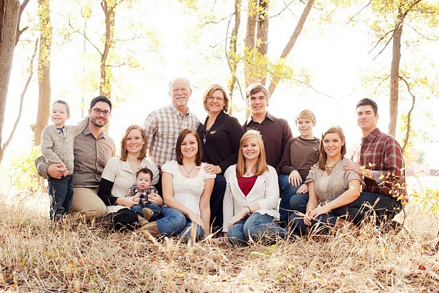 Large family session idea
