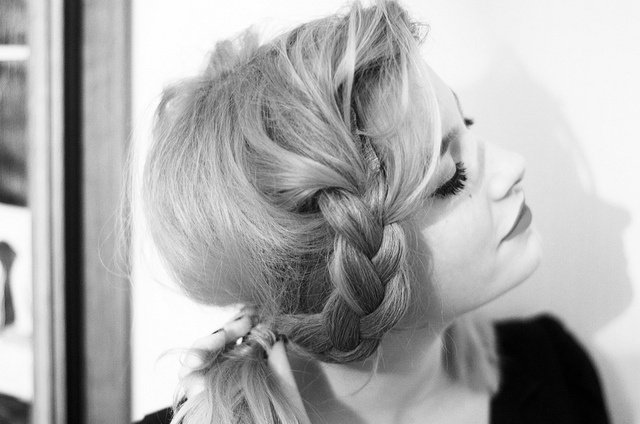 Accent braid within soft fringe