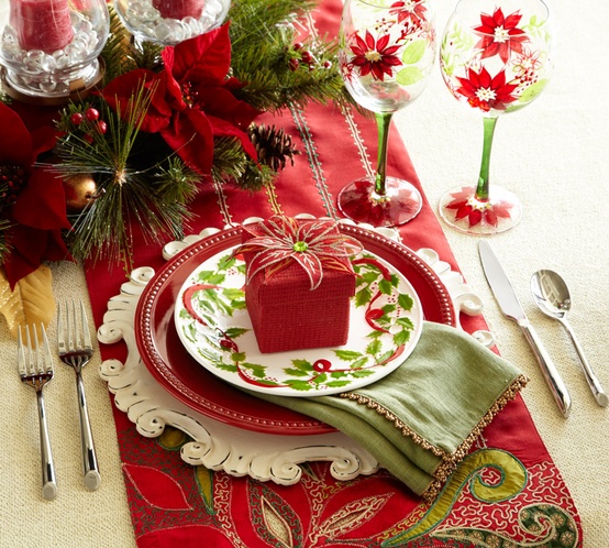 Festive holiday table styling details
