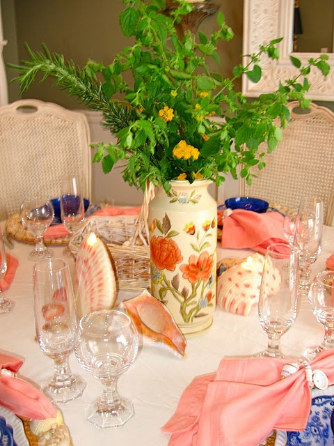 Coastal dinner place setting inspiration