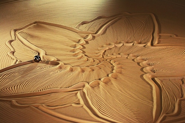 Sand sculpture