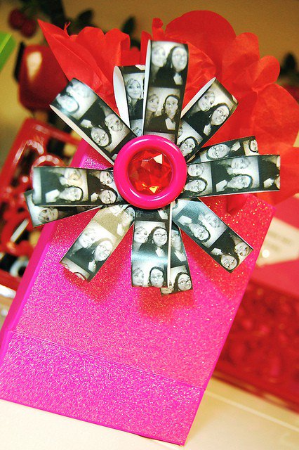 Personalized bow for gifts