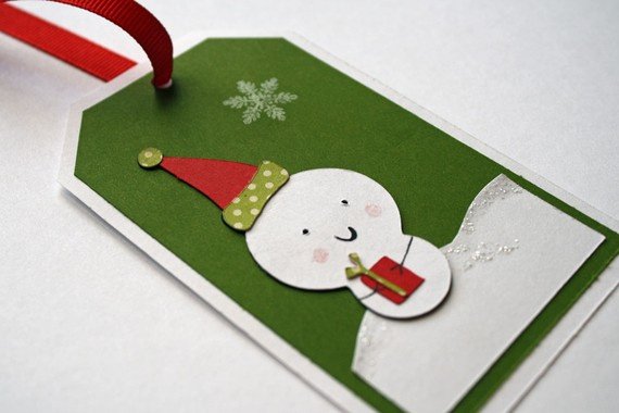 Natural accent Christmas tags