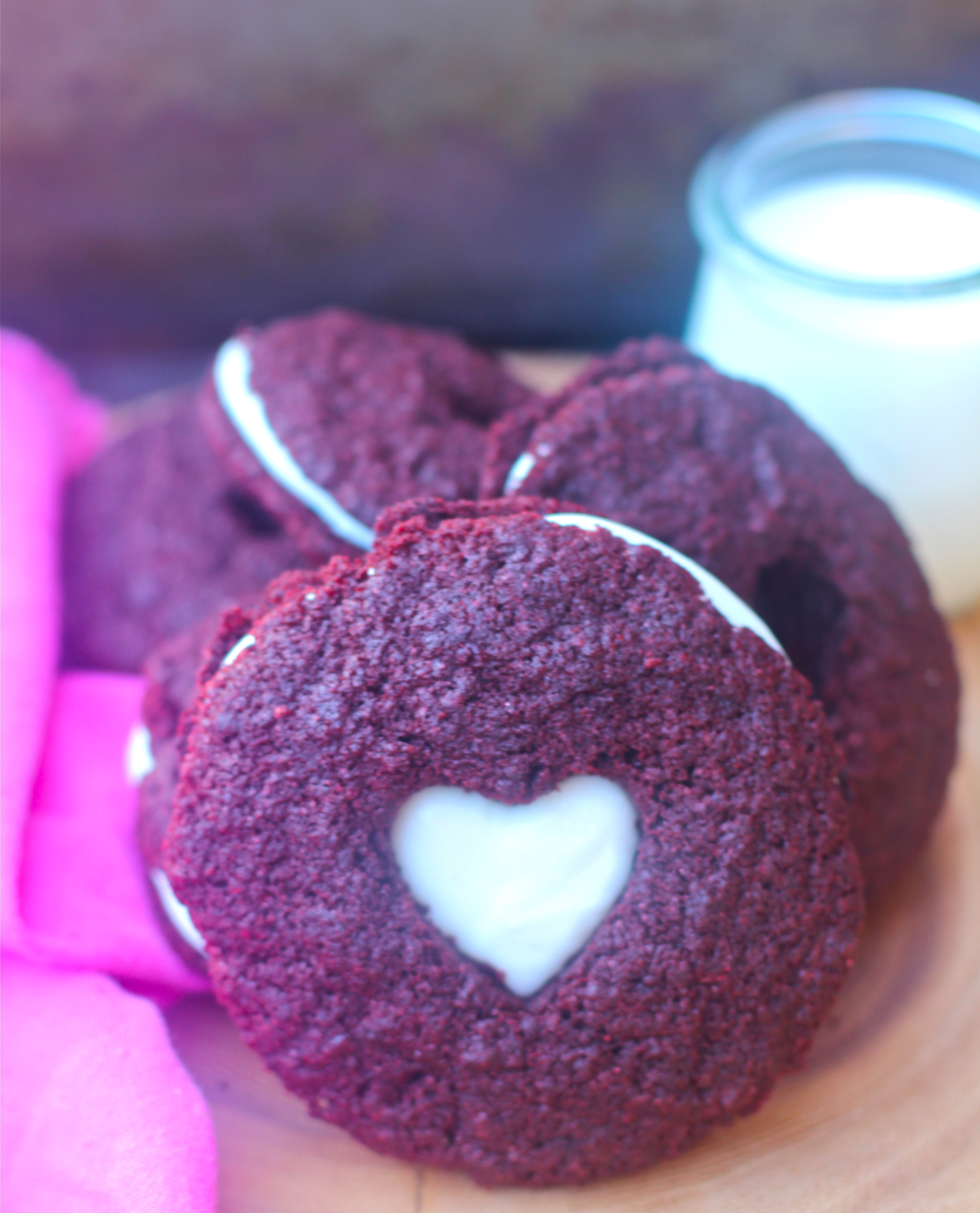 Red velvet cake sandwich cookies