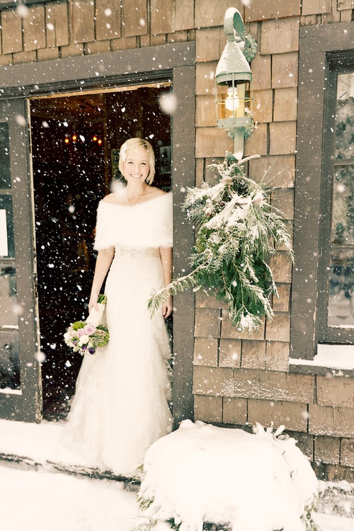 Faux fur bridal wrap detail