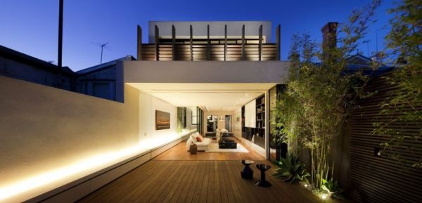 Nicholson Residence rear elevation and garden edge