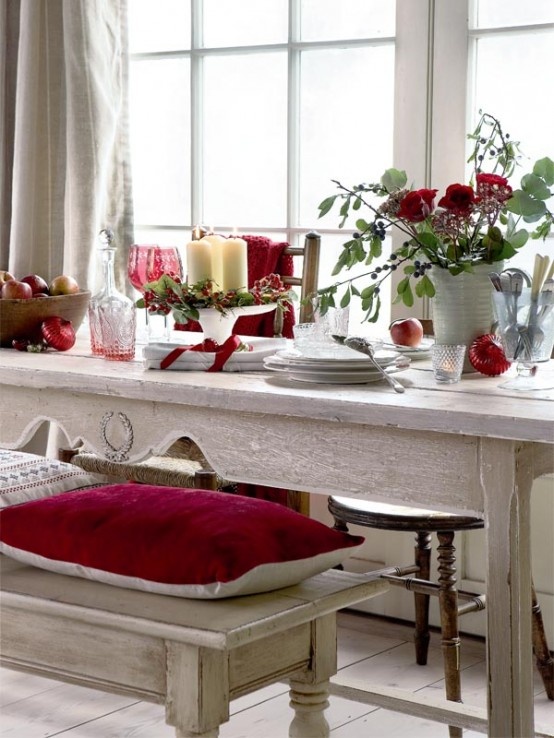 Christmas dining table place setting inspiration